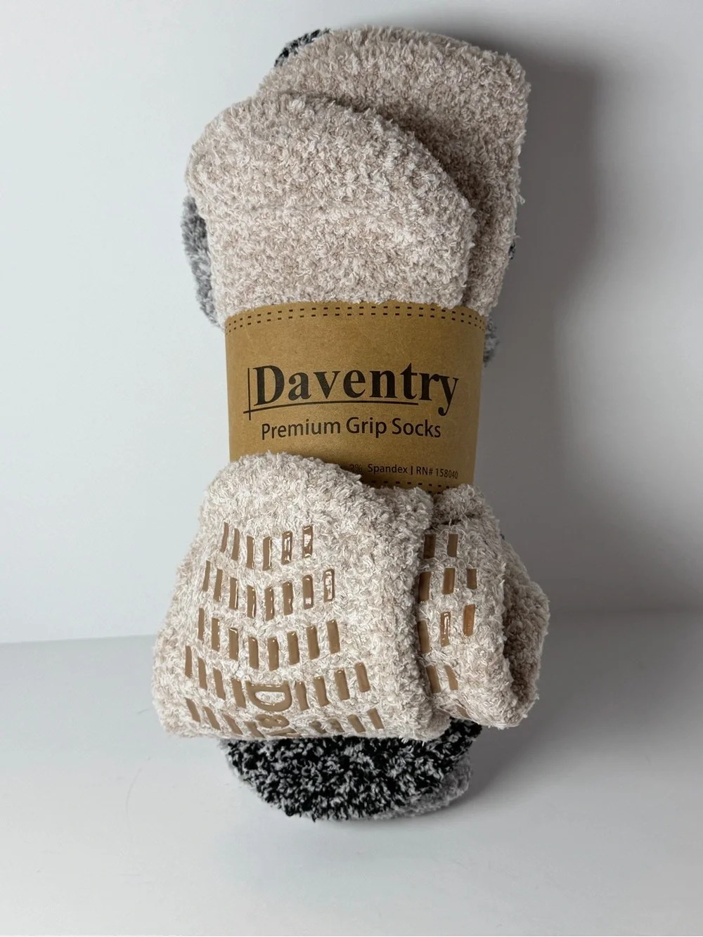 NWT Daventry Premium Fuzzy Grip Socks 3-Pack Neutral